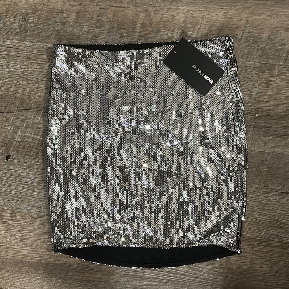 Brand new skirt size small